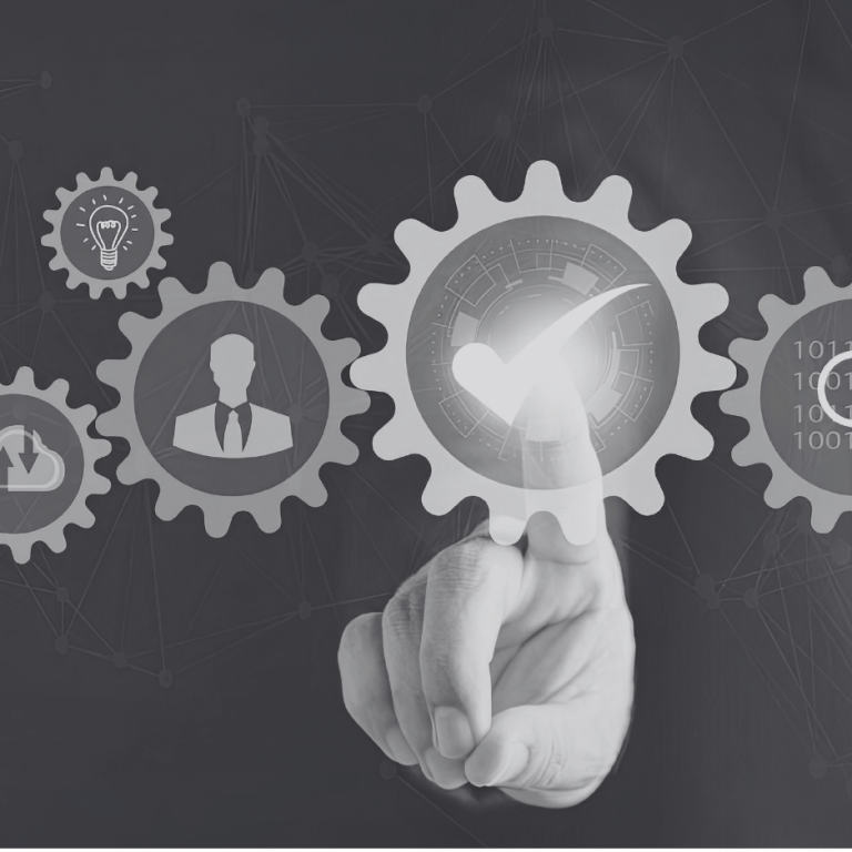 Seminare & Workshops Ein Referent spricht zu einer Gruppe von Zuhörern in einem hellen Raum.